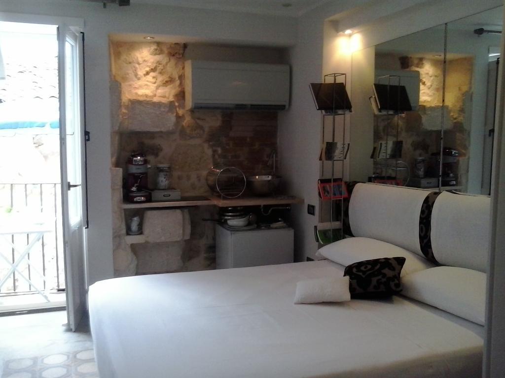 Al Tempio Di Apollo Bed & Breakfast Syracuse ห้อง รูปภาพ